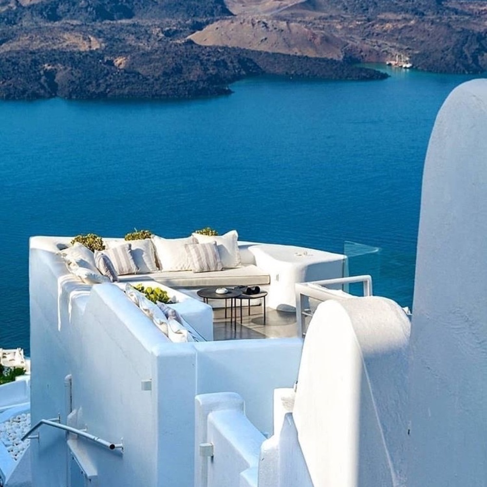 Meet your Posher, Tori a.e.